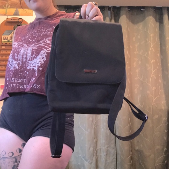 Vintage Mini Backpack - Picture 3 of 11